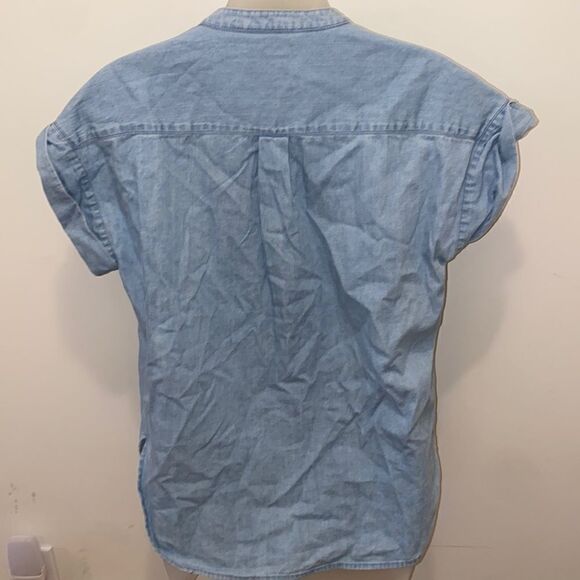 J. Crew JCrew Mercantile Chambray Camp Shirt size XS - Picture 4 of 5